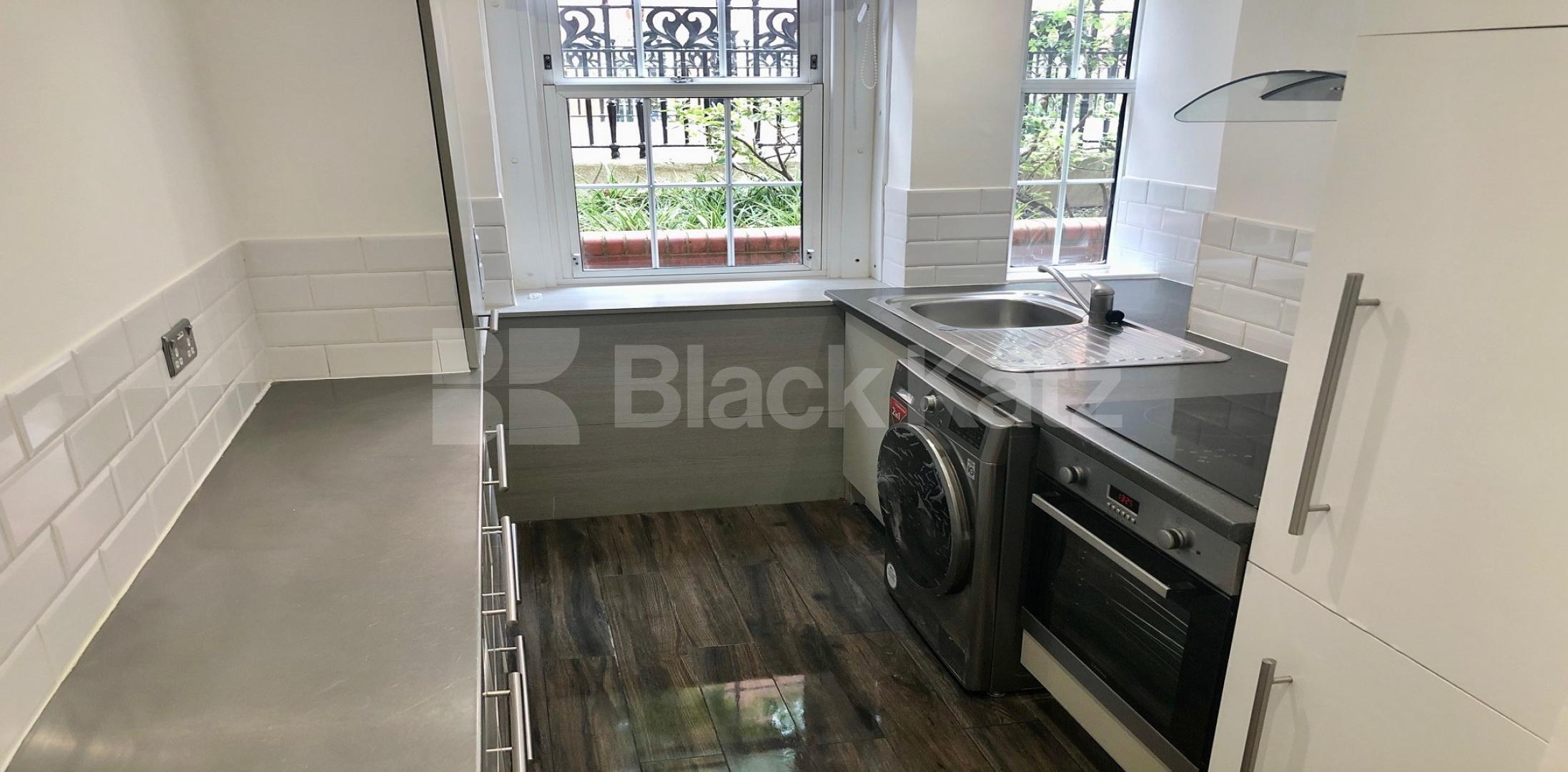 			LET , 2 Bedroom, 1 bath, 1 reception Apartment			 Page Street, St. James Park/Westminster 